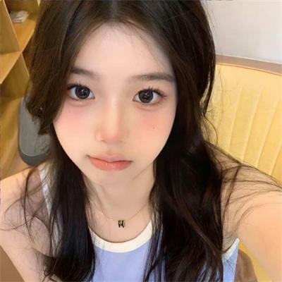 醉卧美人膝，醒掌天下权